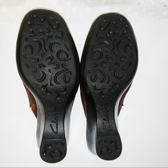 Clark’s brown leather wedge clogs size 7 - Picture 8 of 8